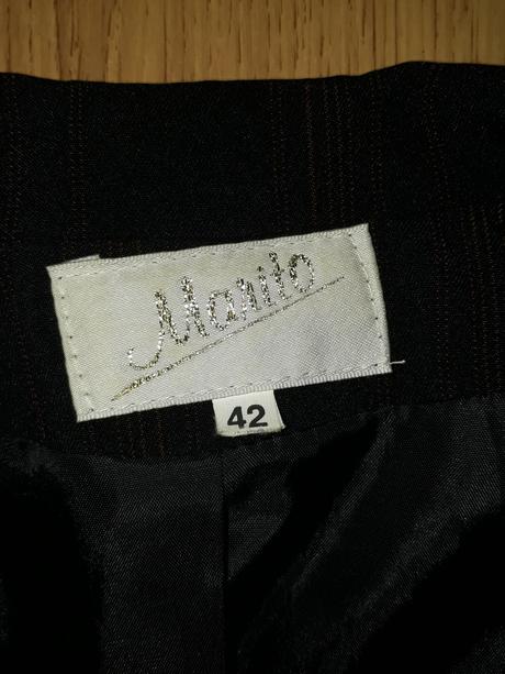 Dámský kalhotový kostým s oranžovým proužkem, 40