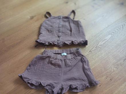 Letní set č.140 tílko +kraťasy, c&a,140