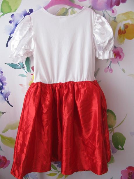 Kostým-pokojská, červená karkulka apod., 