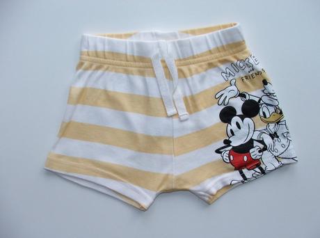 H1146 kraťasy vel. 62, disney,62