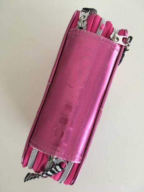 Školní pouzdra/penály s vybavením, 