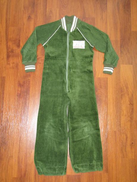 Semišový overal, 92