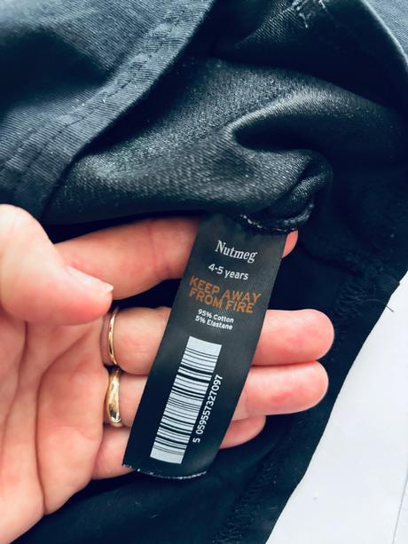 Triko černé vánoční - v.4/5 let zn. nutmeg, 110