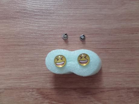 Náušnice emotikon smích,