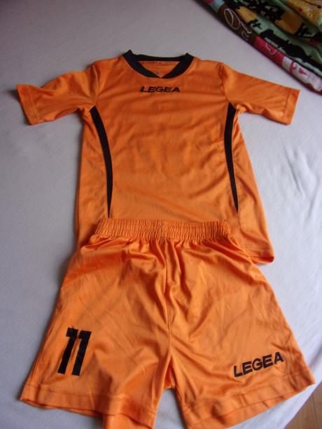 Fotbalová souprava, 134