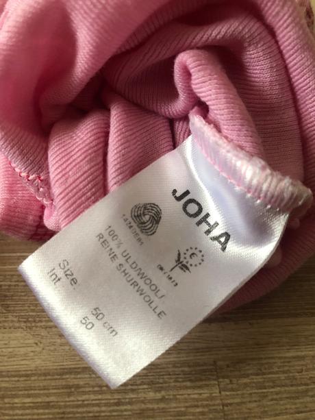 Vlněné body joha s kytičkama, 50