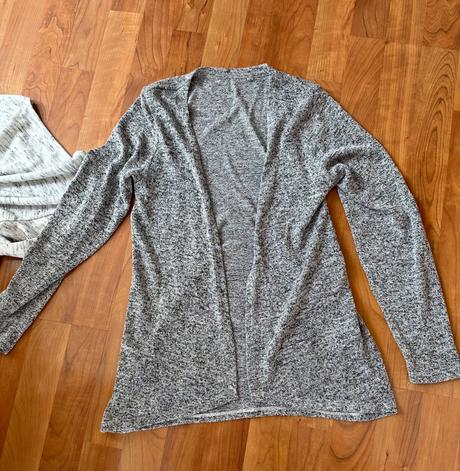 2 lehké svetříky, c&a,146