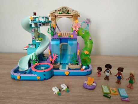 Lego friends 42630 aquapark v městečku heartlake,