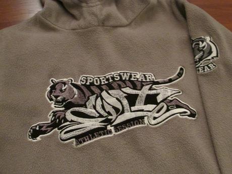 Mikina s tygrem, 128