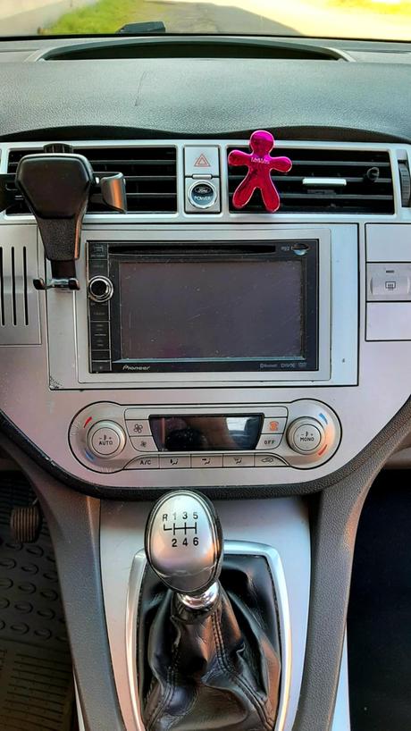 Ford kuga 2.0tdci,po servisu, tažné, ford