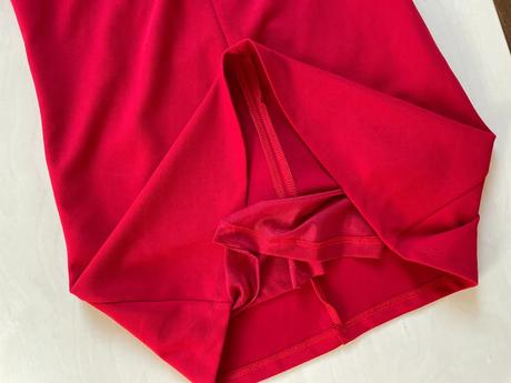 Nové minišaty/top s výstřihem zad, visačka už není, m / s