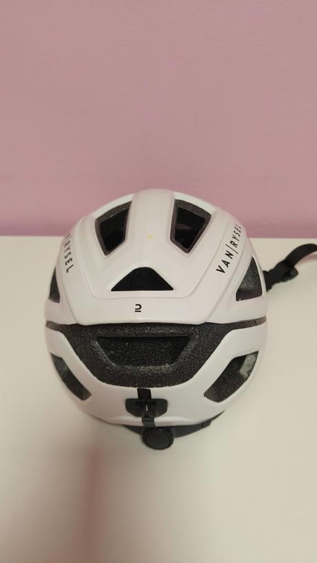 Cyklistická helma, m