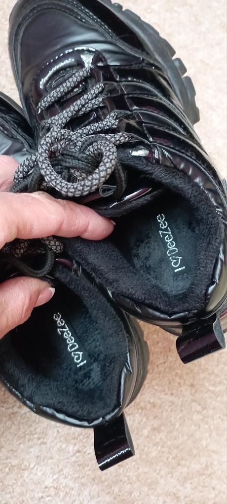 Boty vyteplené zn."deezee" vel."33", 33