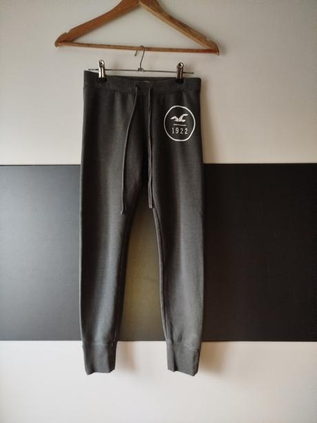 Tepláky zn. hollister vel.xs, hollister,xs