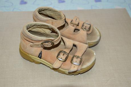 Béžové celokožené sandálky, santé,26