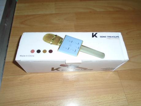 Mikrofon zpívání karaoke,