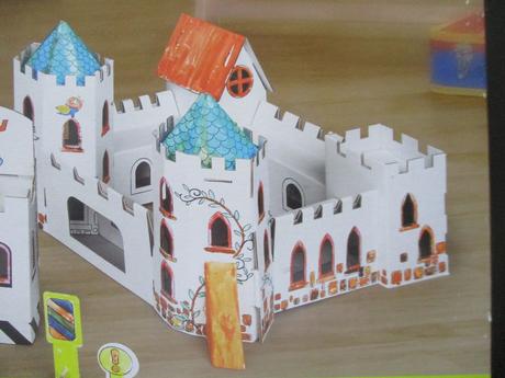 Kartonový model hradu, 