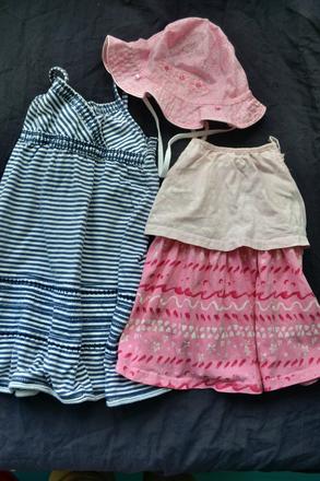 2x bavlněné šaty a klobouk nový  v.92, h&m,92