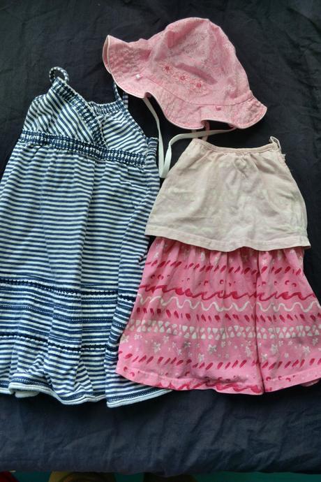 2x bavlněné šaty a klobouk nový  v.92, h&m,92