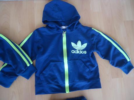 2 teplákové soupravy, 92