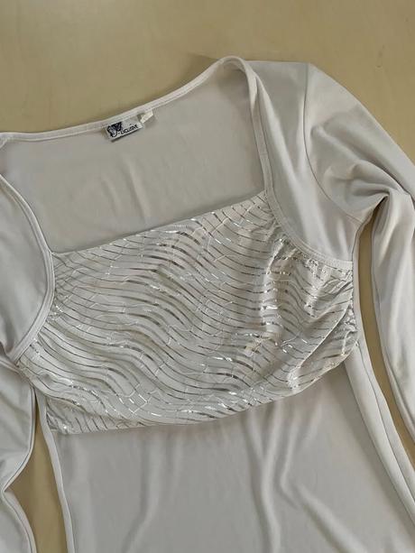 Delší top s řesení a stříbřením, vel m i méně vol, m