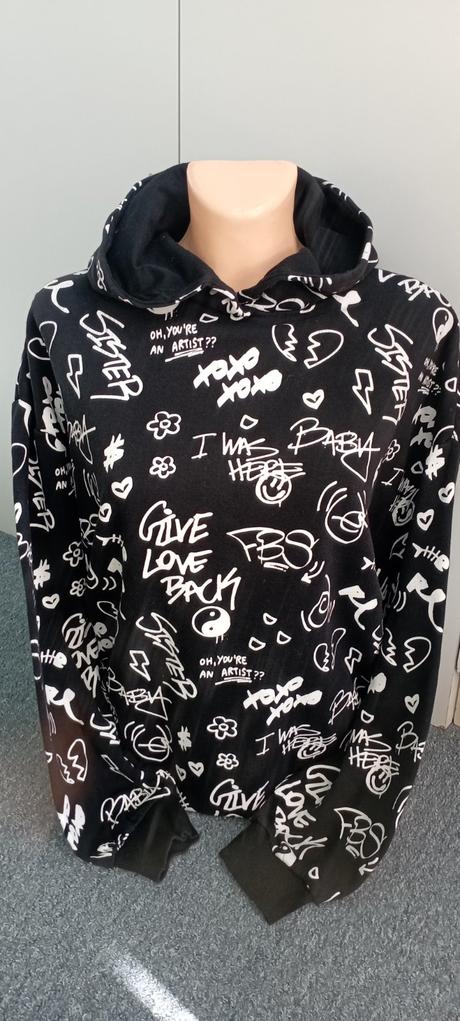 Mikina zn."fb sister" vel."s" i větší velikost, s