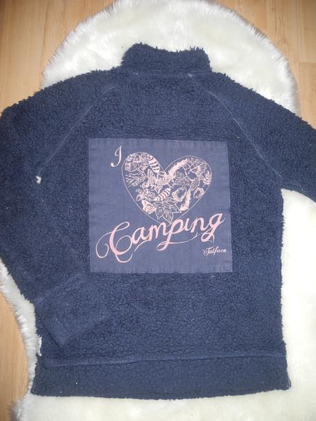 Chlupatá mikina, 158