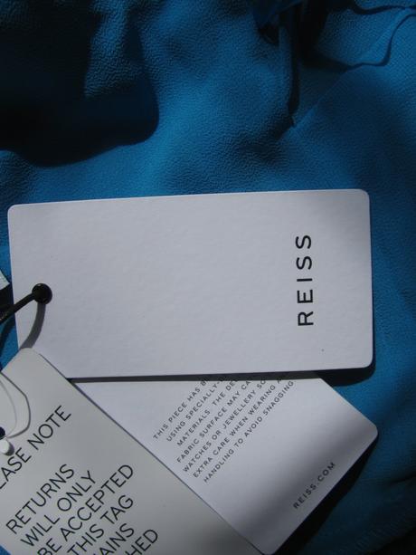 Společenské dámské plisované šaty, 32