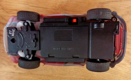 Auto na dálkové ovládání věk 6+,