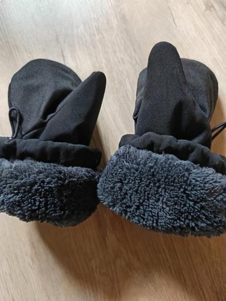 Rukavice softshellové, 86