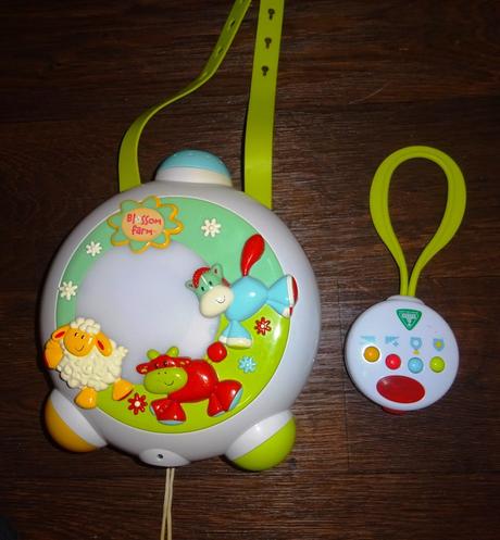 Elc světelný projektor obrázky a hudba pro usínání,