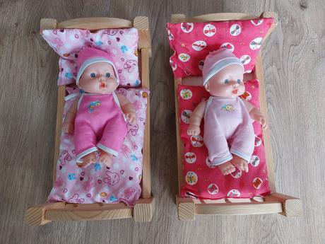 Postýlky pro panenky, 