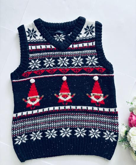 Krásná sváteční vesta zn. next - v.3/4 roky, 104