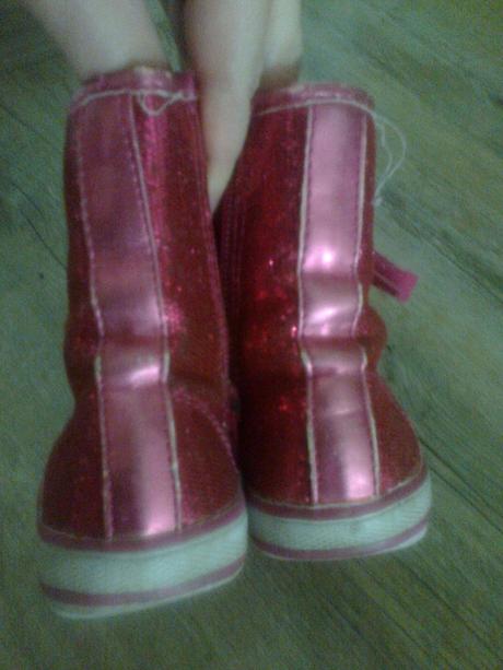 Vysoké tenisky flitrové, 23