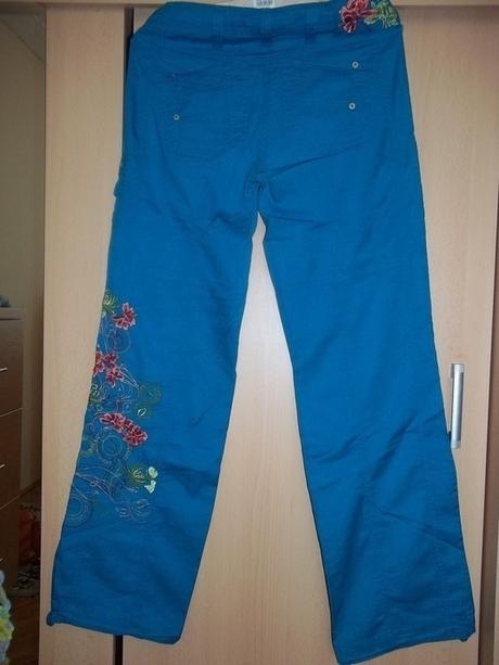 Kalhoty s výšivkou, 38