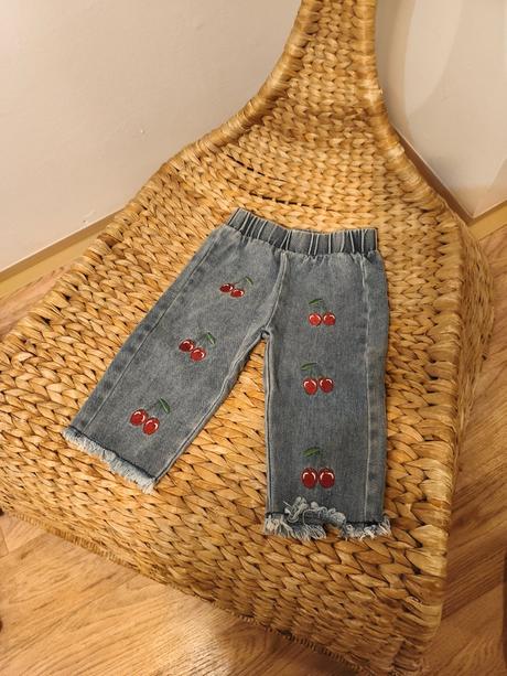 Džíny s třešničkami shein, 68