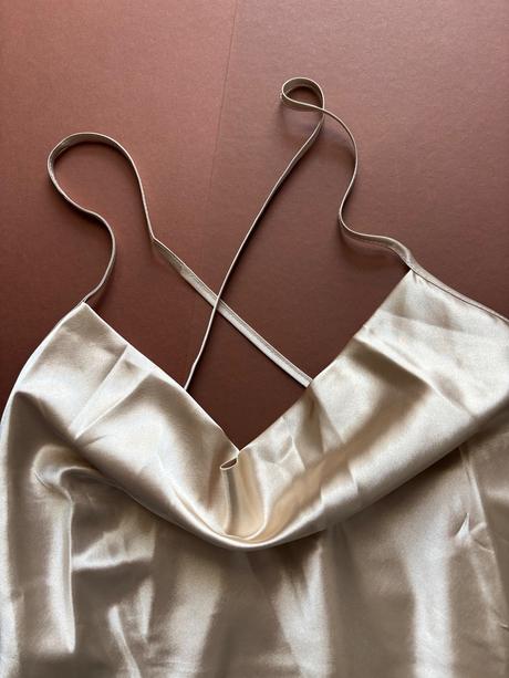 D79/ saténová košilka šampaňské barvy - v.s, xs