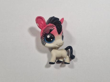 Littlest pet shop koník,