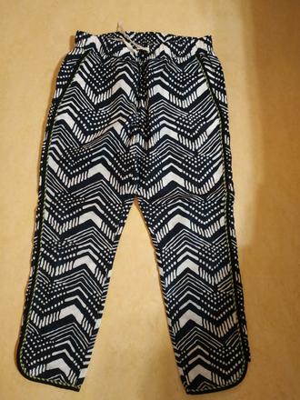 Plátěné kalhoty vel 128-134, 128