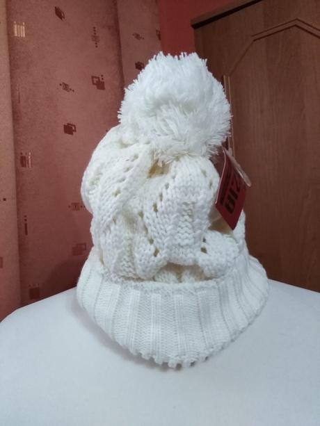 Nová čepice dámská, 44