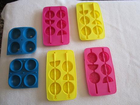 5x silikonové tvořítka na led,z toho 4x s míchátky,