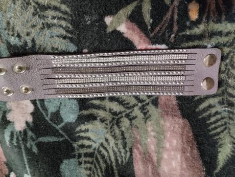 Semišové náramky, 