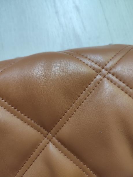 Kabelka , jednou použitá, 