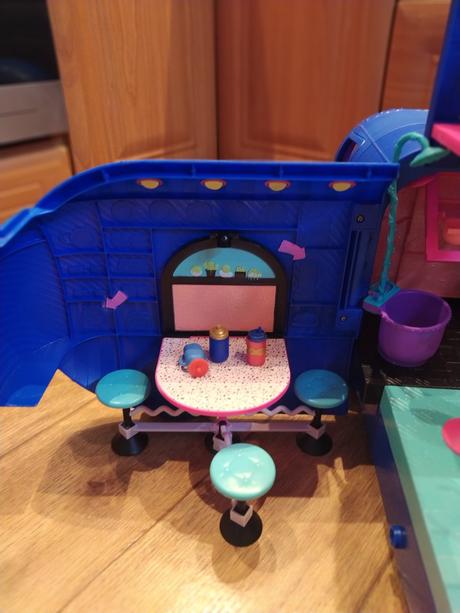 Karavan pro panenky lol surprise omg, 