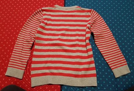 Červený pruhovaný svetřík, 128, 128