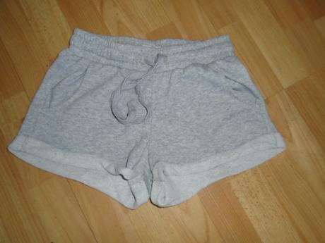 Kraťasy vel xxs, sinsay,32