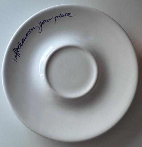 Starý hrnek s podšálkem na kafe lungo, 