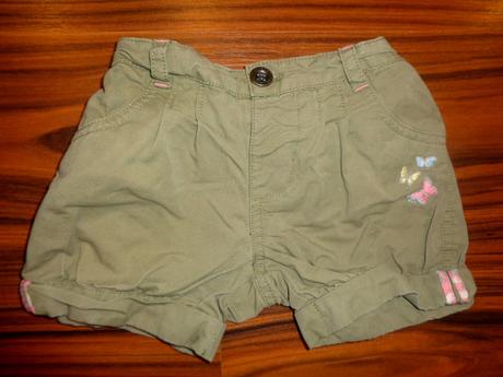 Krásné khaki šortky s vyšitými motýly, marks & spencer,92
