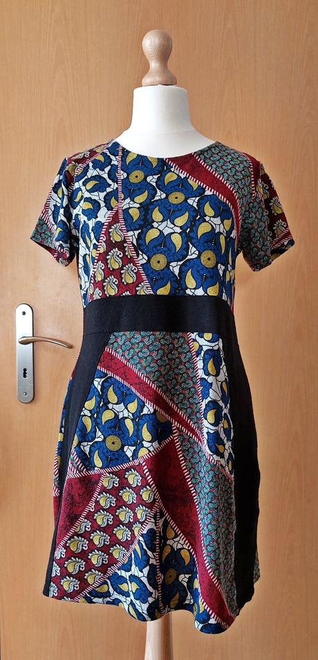 Šaty z jemného úpletu, l