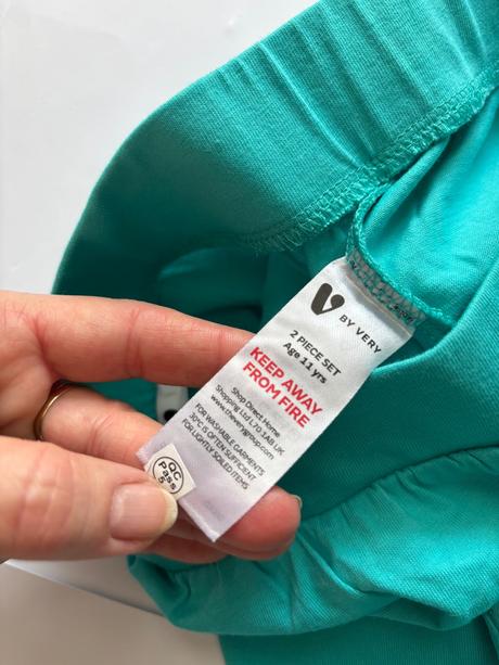 Kraťasy zelené - v.11 let, 146